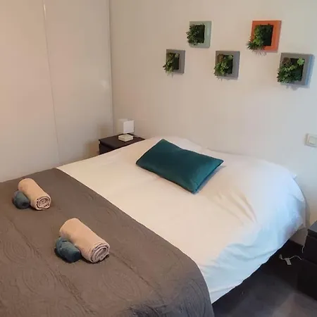 Joli T2 A 10min A Pied Du Village, Parking, Vue Degagee, Au Calme Apartment