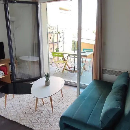 Joli T2 A 10min A Pied Du Village, Parking, Vue Degagee, Au Calme 콜리우르